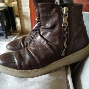 JOHN VAVARTOS 3I5 HIGH TOP BROWN DBL ZIPPER SHOES